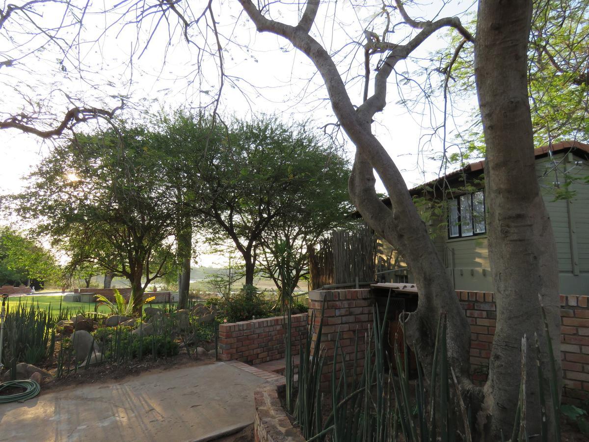Kruger View Tree House Villa Marloth Park Bagian luar foto